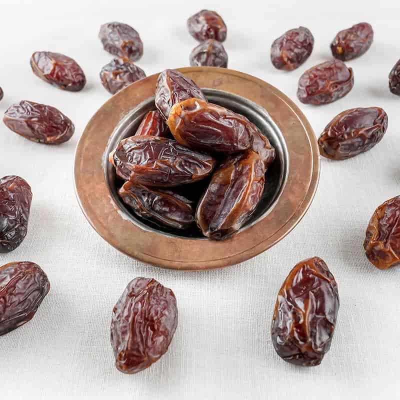 خرما پیارم بندرعباس با بافت گوشتی و کیفیت صادرات‌ پسند